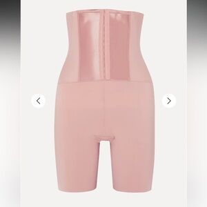 NWT 
Women's Under Sculpture Corseted High-Waisted Short 10213R in cameo blush